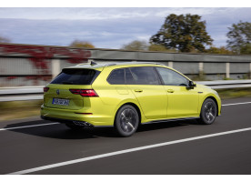 GOLF 8 5P SPORTSVAN...